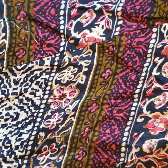 Threadzwear Boho Flowy Peasant Top XL Purple/Tan Paisley Print Hippie Gypsy - Picture 4 of 4